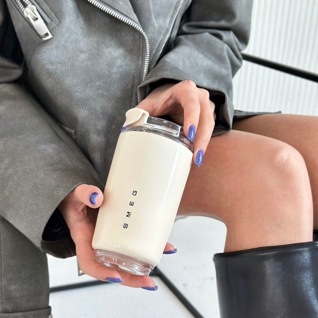 Smeg Thermoskanne (Geschenk)